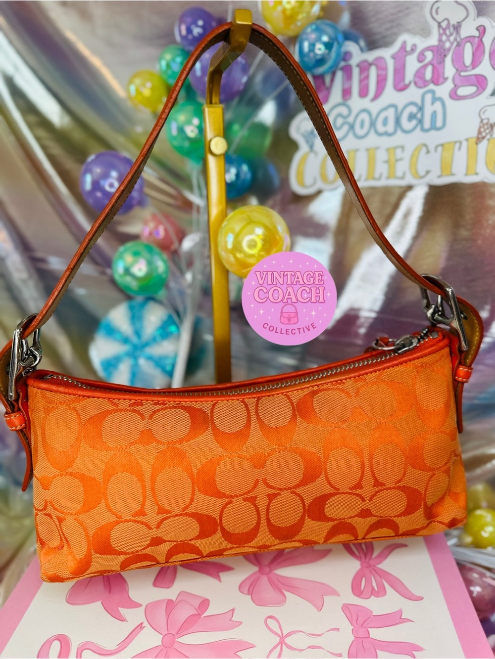 Orange Demi coach